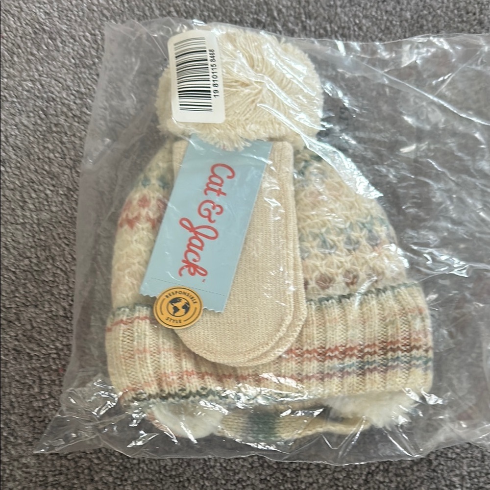 Cat & Jack Cream and Blue Knit Hat